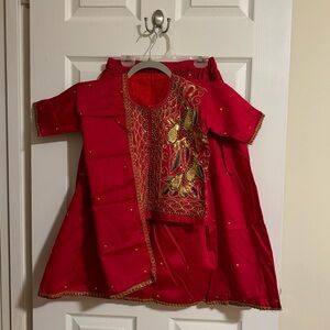 NEW red girls navratri 3 piece lehnga/chanya choli